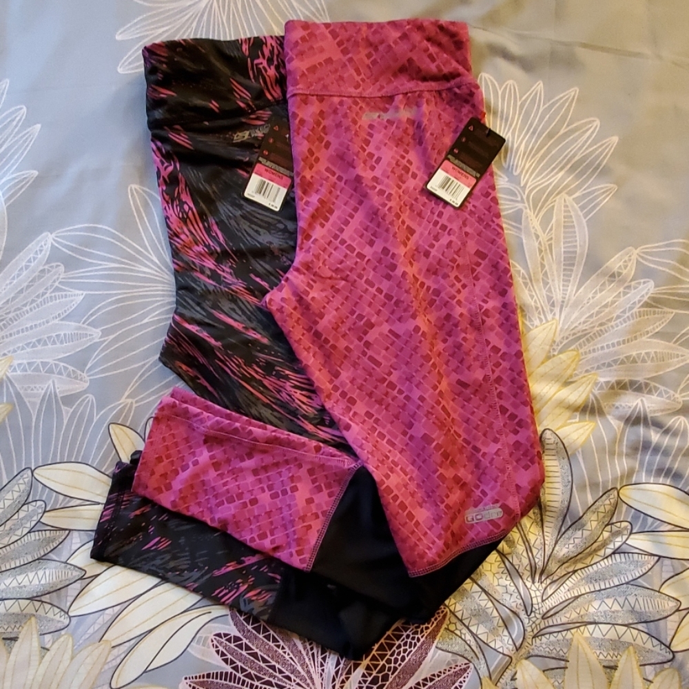 SKECHERS LEGGINGS (2pair)..